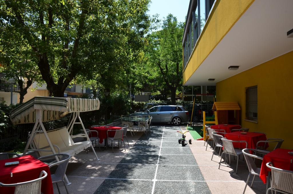 Hotel Betulla Rimini Exterior foto