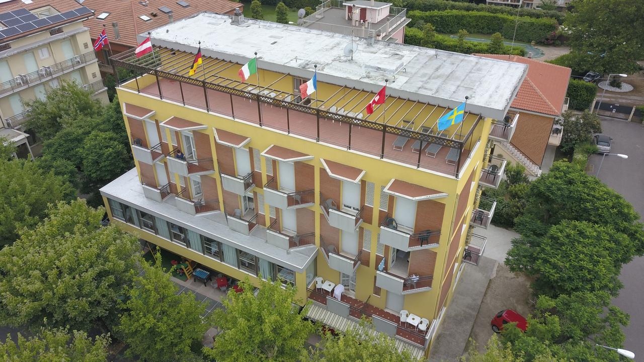 Hotel Betulla Rimini Exterior foto